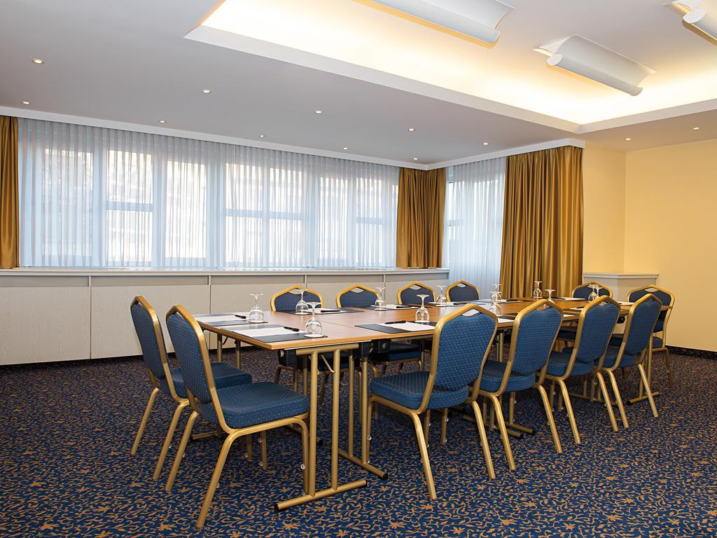 Victor'S Residenz-Hotel Saarlouis Ngoại thất bức ảnh