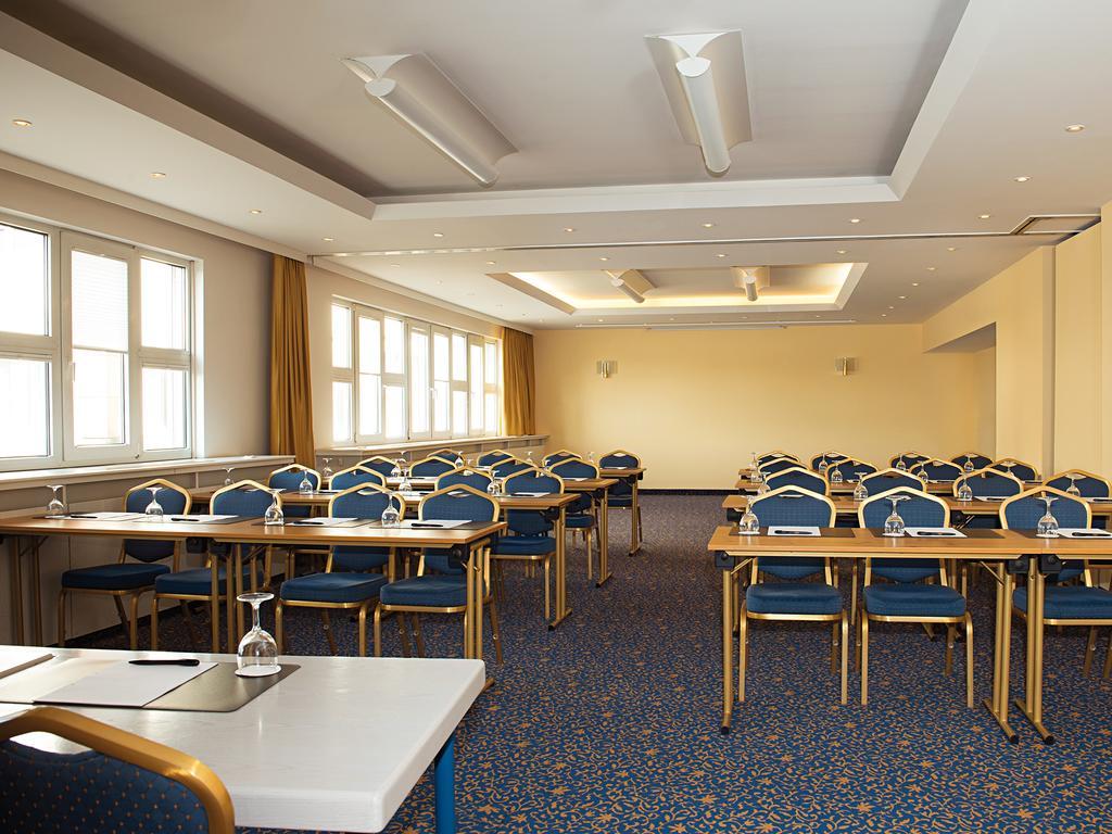 Victor'S Residenz-Hotel Saarlouis Ngoại thất bức ảnh