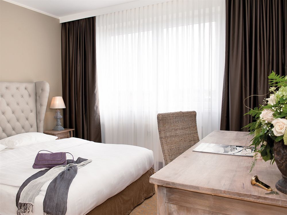 Victor'S Residenz-Hotel Saarlouis Ngoại thất bức ảnh