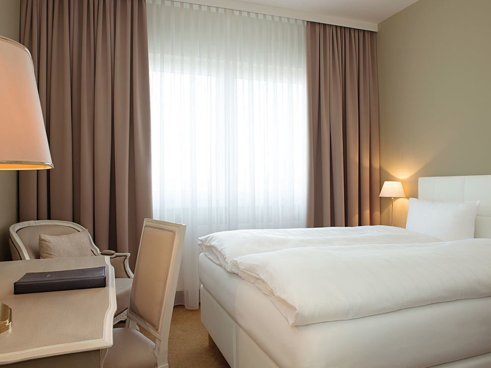 Victor'S Residenz-Hotel Saarlouis Ngoại thất bức ảnh