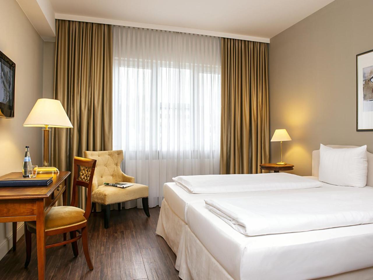 Victor'S Residenz-Hotel Saarlouis Ngoại thất bức ảnh