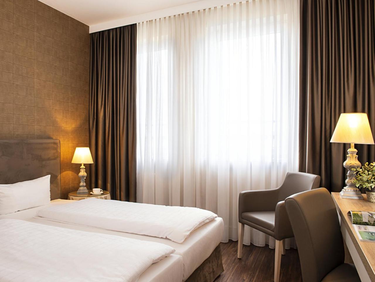 Victor'S Residenz-Hotel Saarlouis Ngoại thất bức ảnh